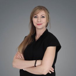 Samantha Hutchison Samantha Hutchison